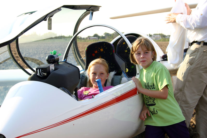 Hobbs_07_Future_Pilots